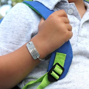 petite stainless steel medical id bracelet classic style, for kids and wearers with small sized writs, curb chain suitable for kids and toddlers